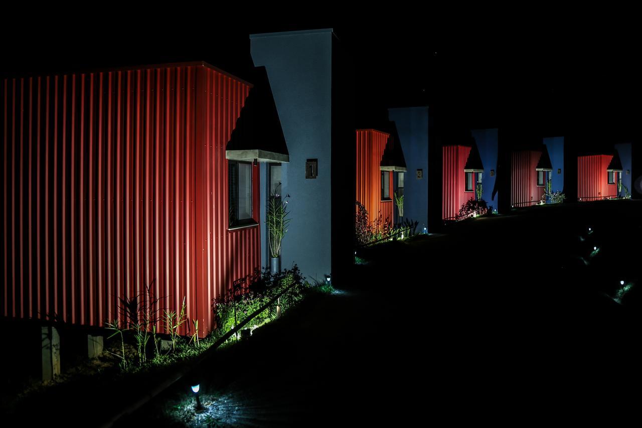 Latitude Lodge Cunha Exterior photo